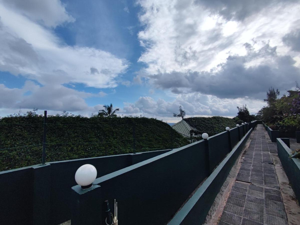 Munnar Tea Hills Resort - Mthr Zewnętrze zdjęcie