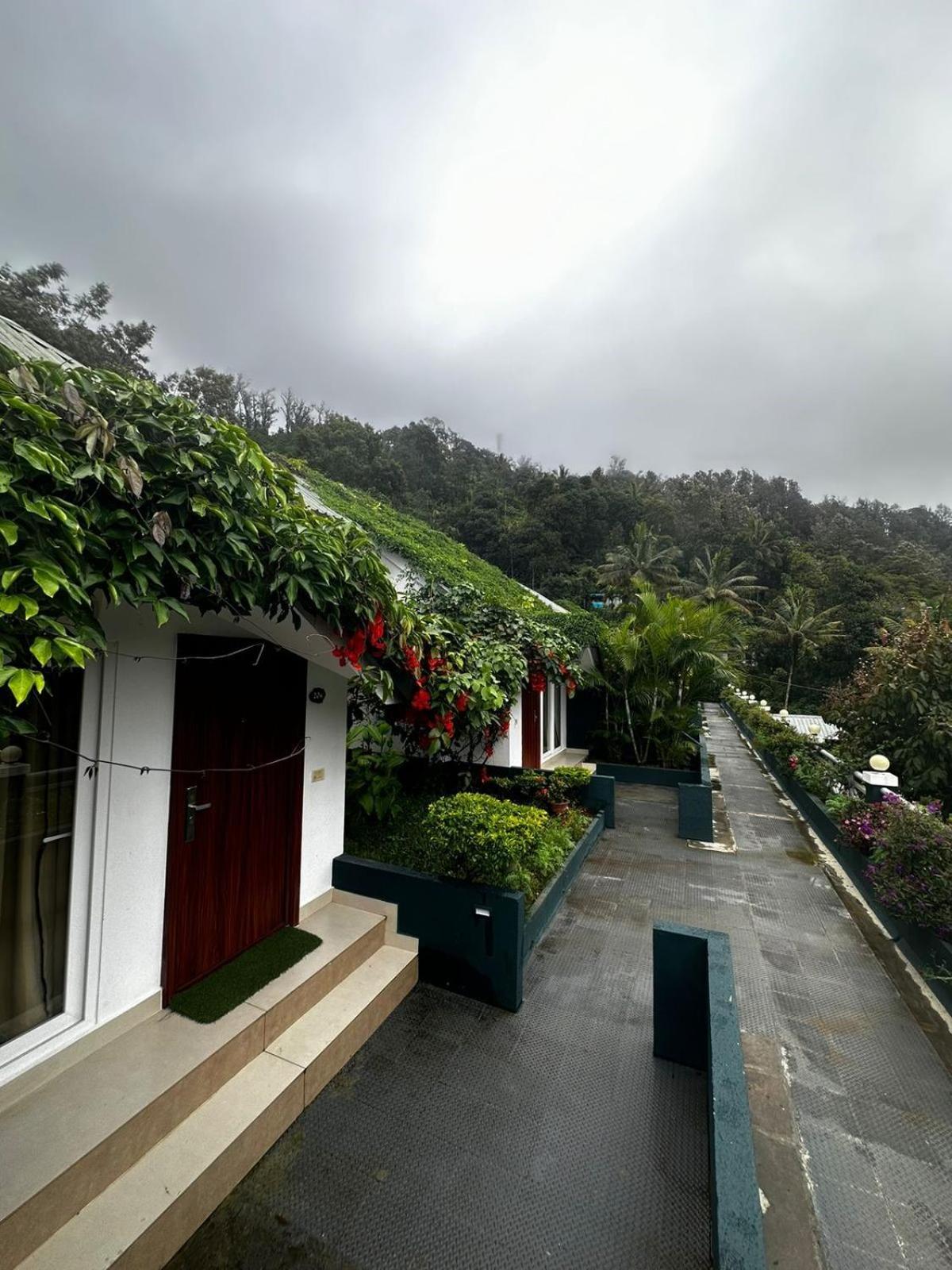 Munnar Tea Hills Resort - Mthr Zewnętrze zdjęcie