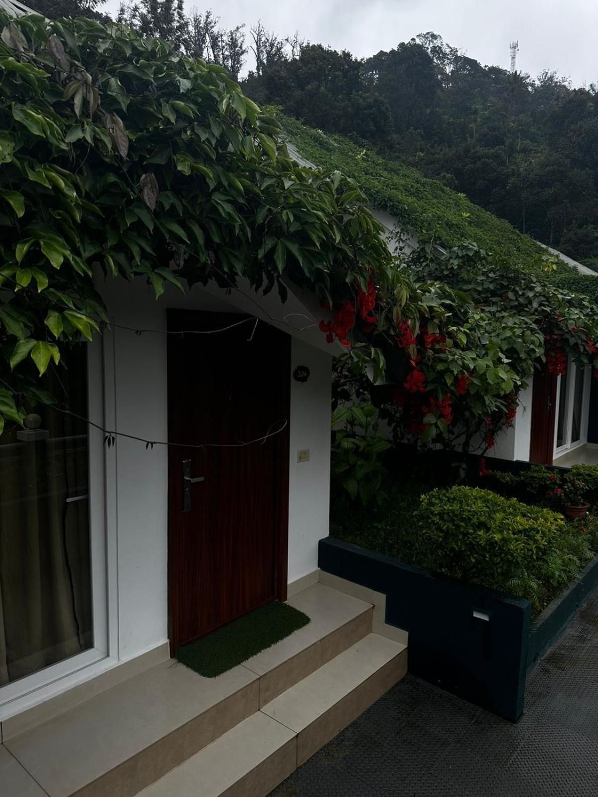 Munnar Tea Hills Resort - Mthr Zewnętrze zdjęcie